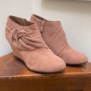 Chinese Laundry Viveca Suede Bootie, Size 7, Deep Rose (NEVER WORN)